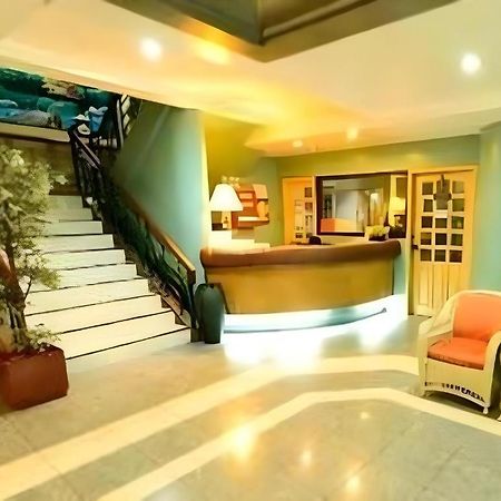 Richmond Plaza Hotel Tabok Exterior foto