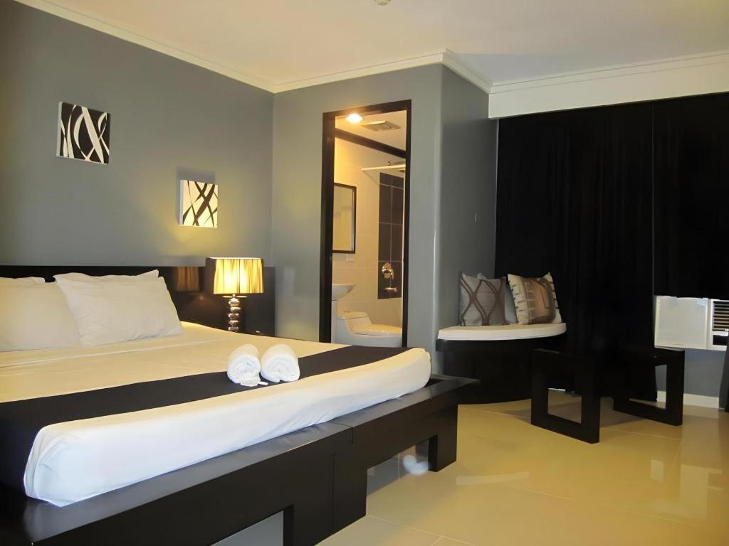 Richmond Plaza Hotel Tabok Exterior foto