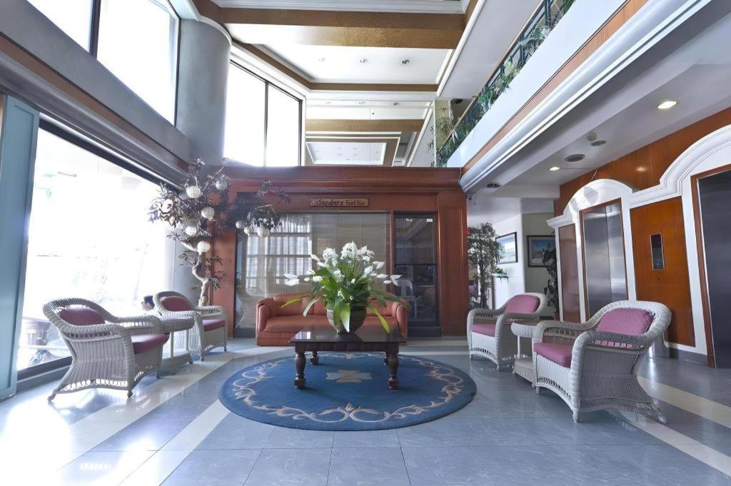 Richmond Plaza Hotel Tabok Exterior foto