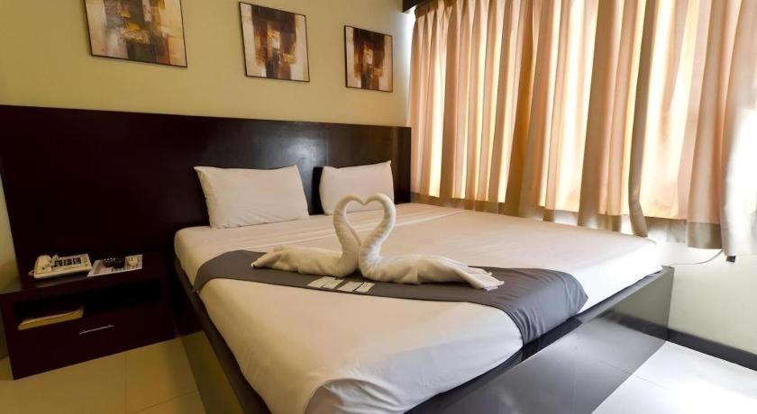 Richmond Plaza Hotel Tabok Exterior foto